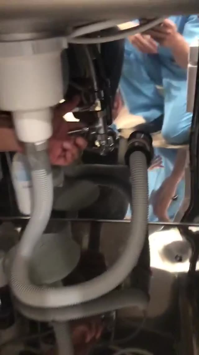 水槽下淨水器濾心更換 縮圖